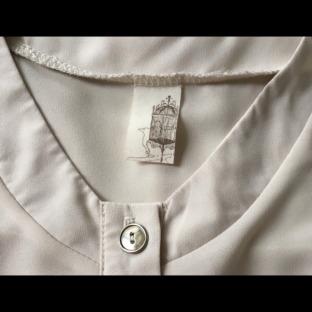 Francesca’s Button Top - Picture 6 of 6